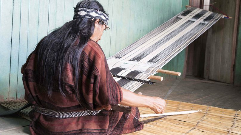 Camisea invierte S/784,000 para perfeccionar habilidades de artesanas del Bajo Urubamba, en Cusco