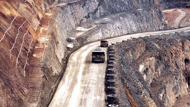 Mitsubishi y Sumitomo, dispuestas a invertir miles de millones de dólares en proyecto de cobre de Teck