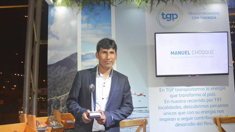 TGP otorgó premio Summum 2018 a productor de papas nativas