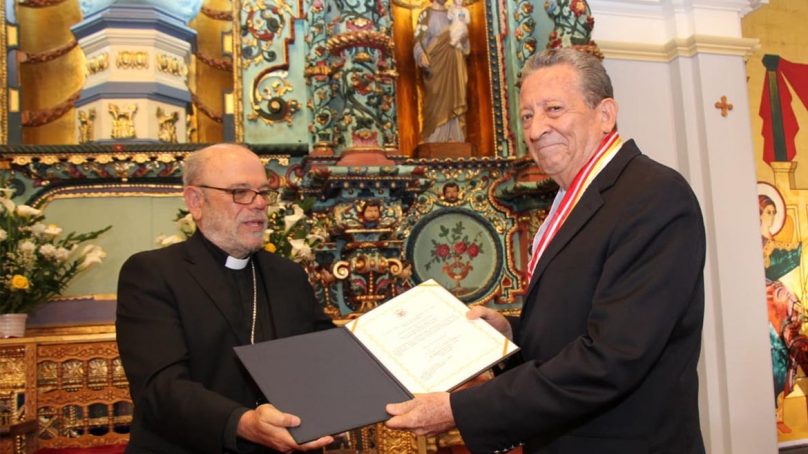 Condecoran a PETROPERÚ con la Gran Cruz de la Solidaridad