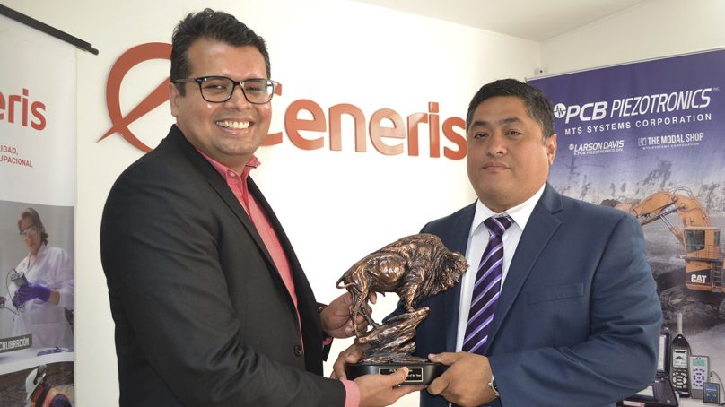 Ceneris recibe reconocimiento por ser el mejor distribuidor regional de PCB Piezotronics