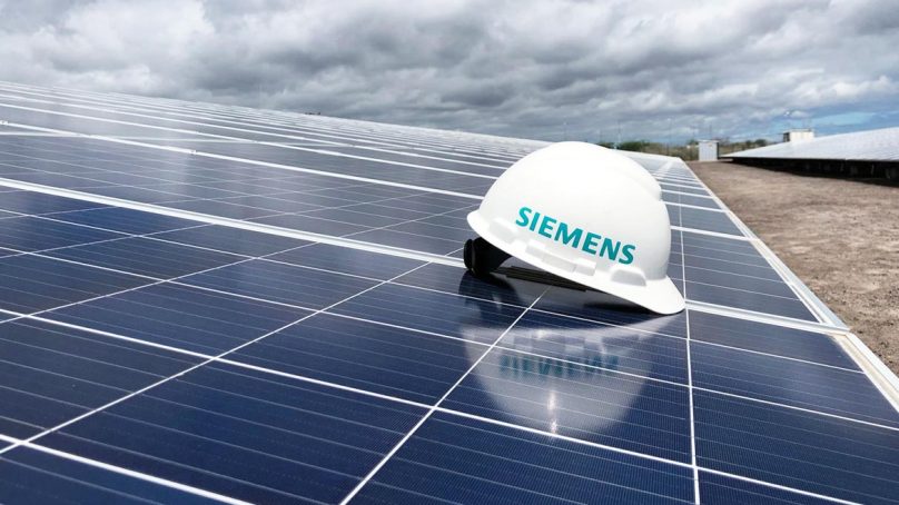 Inauguran central híbrida (fotovoltaica y térmica) construida por Siemens en la isla Galápagos