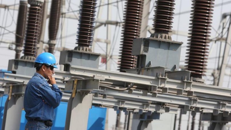 Otorgan concesiones rurales para distribuir energía eléctrica en Puno