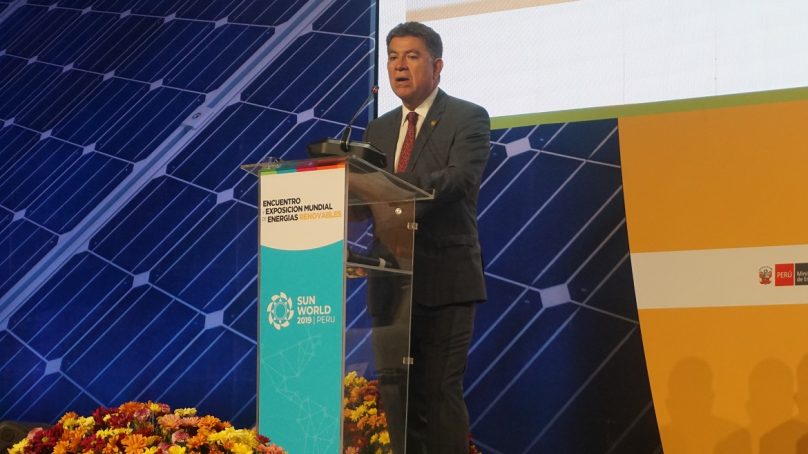 Adopción de energías limpias reducirá dependencia a combustibles fósiles: RR.EE.