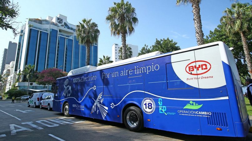 Cofide y BID evalúan financiar el ingreso de vehículos eléctricos al Perú