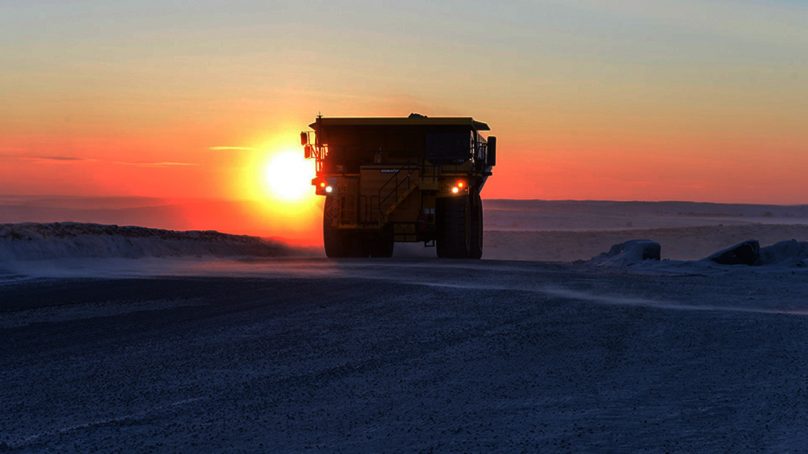 Sumitomo, la última gran empresa del sector extractivo en suspender operaciones