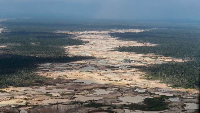 La Pampa, de volar dragas a respaldar el desarrollo económico: Minam